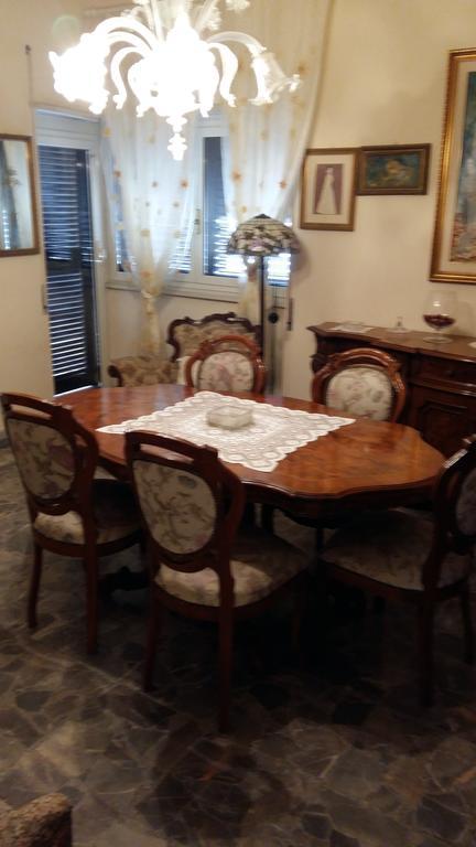 Appartamento Zia Gesina Lido di Ostia Luaran gambar