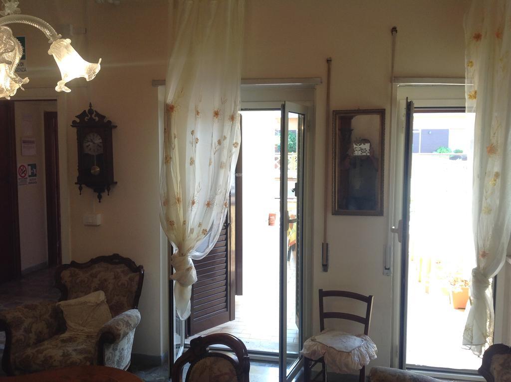 Appartamento Zia Gesina Lido di Ostia Luaran gambar