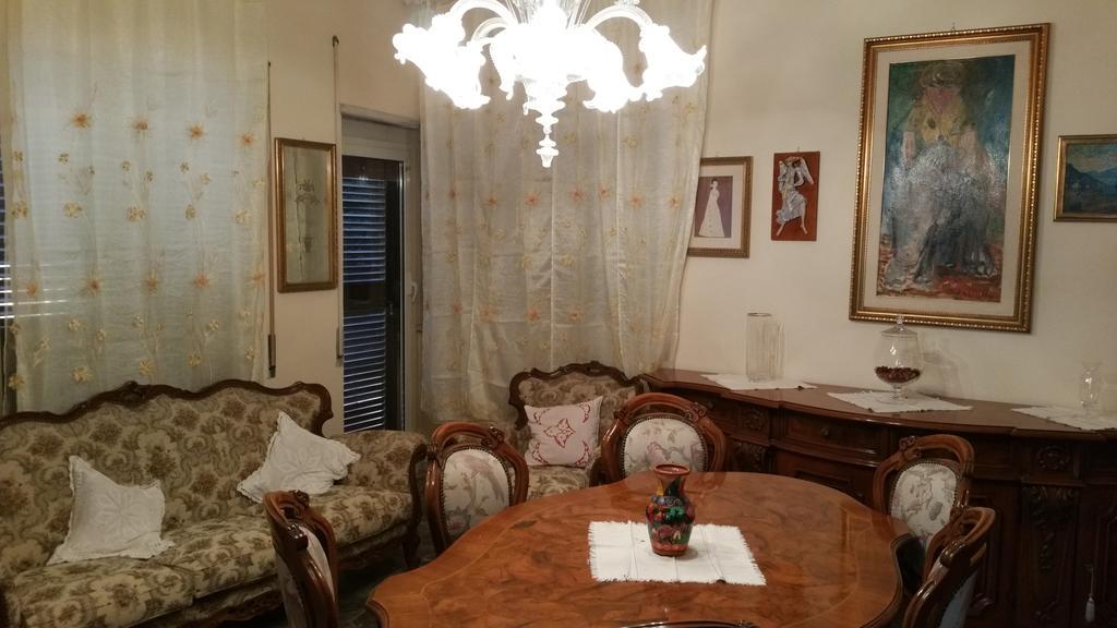 Appartamento Zia Gesina Lido di Ostia Luaran gambar